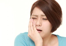 虫歯と歯周病の違いと歯を失ったときの対処法