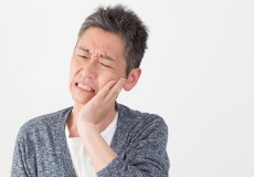 インプラント治療におけるオーバーデンチャーの利点